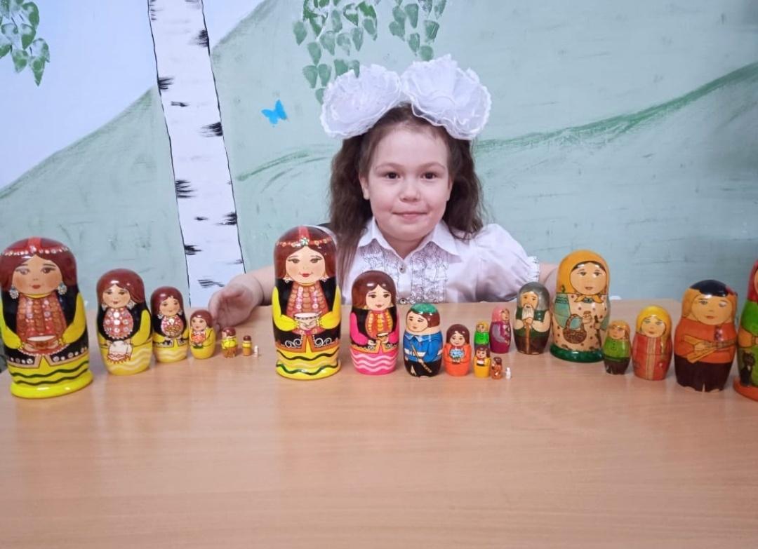 «История национальной деревянной куклы»